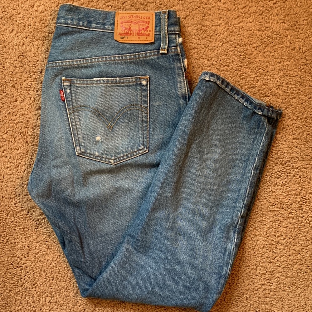 Levi’s Mid-Rise 501 Boyfriend Cut Jean